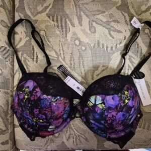 NWT Victoria's Secret Bombshell Add 2 Cups Bra
